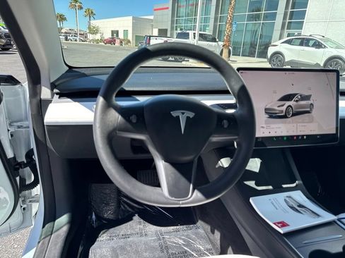 Used 2023 Tesla Model 3 Standard Range RWD image 12
