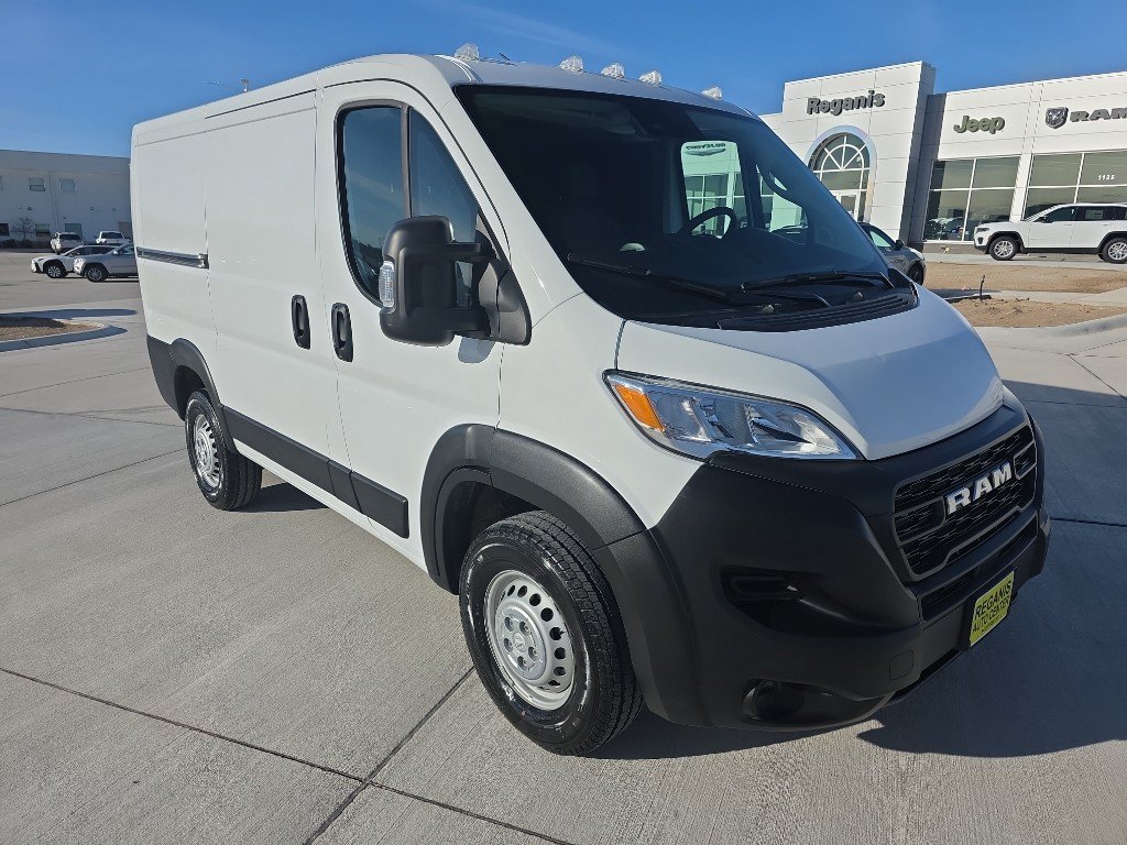Used 2025 RAM ProMaster 1500 w/ Storage Group FWD image 3