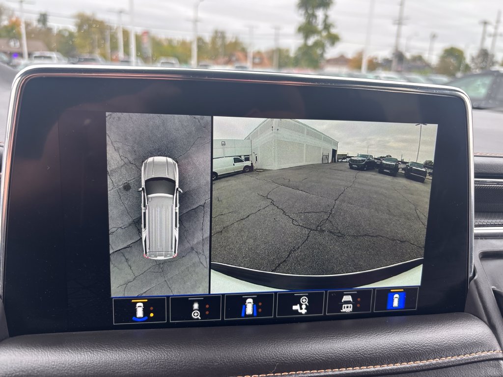 Used 2024 GMC Yukon AT4 w/ Technology Package AWD/4WD image 26