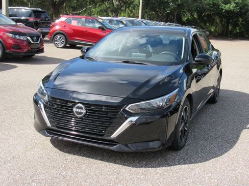 Certified 2024 Nissan Sentra SV FWD image 6