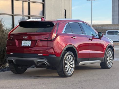 Used 2022 Cadillac XT4 Premium Luxury w/ Safety Alert Package image 5