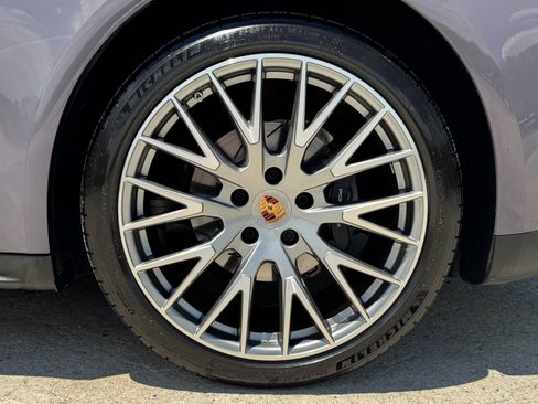 Used 2025 Porsche Panamera 4 AWD/4WD image 73