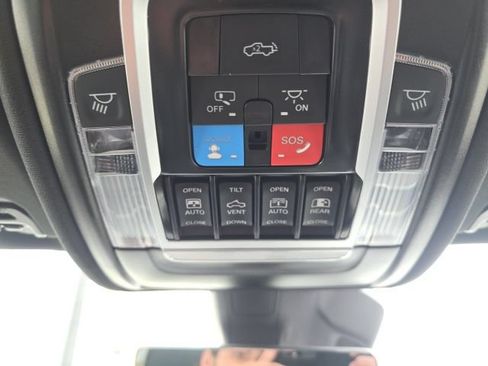 Used 2025 RAM 1500 Limited AWD/4WD image 28