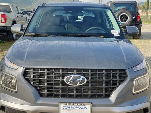 New 2026 Hyundai Venue SE image 21