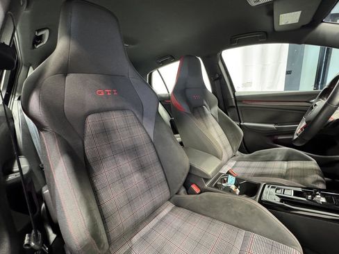 Used 2024 Volkswagen GTI S image 31