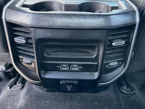 Used 2021 RAM 1500 Big Horn AWD/4WD image 23