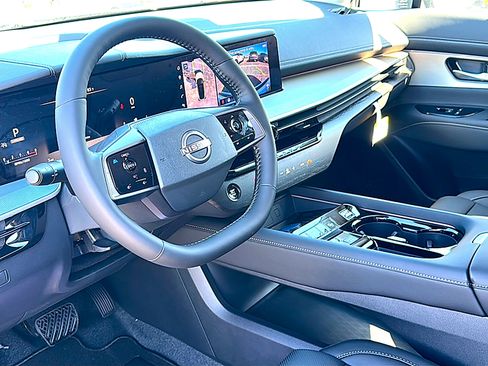 New 2026 Nissan Murano SL AWD/4WD image 9
