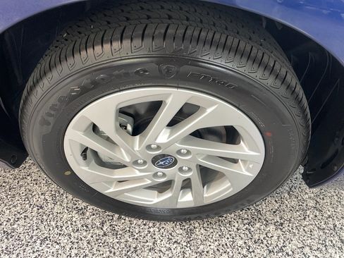 Used 2025 Subaru Impreza 2.0i AWD/4WD image 5