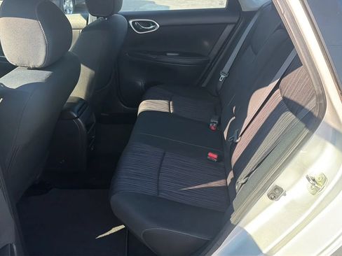 Used 2019 Nissan Sentra SV FWD image 10