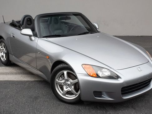 Used 2003 Honda S2000 image 6