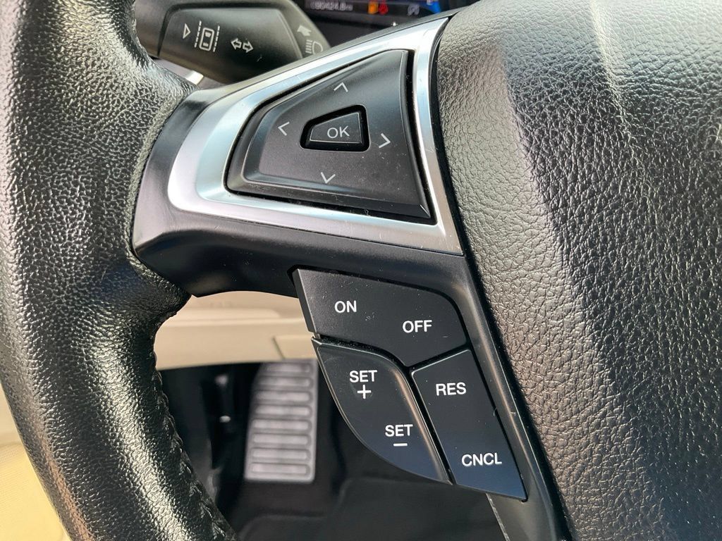 Used 2020 Ford Edge Titanium w/ Cargo Accessory Package FWD image 10