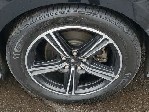 Used 2024 Ford Mustang Coupe image 5