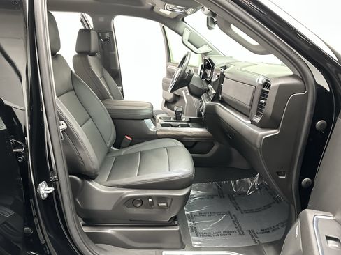 Used 2023 Chevrolet Silverado 1500 LTZ image 26