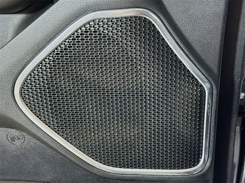 Used 2021 RAM 1500 Laramie w/ Sport Appearance Package image 17