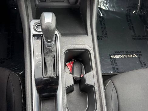 Used 2024 Nissan Sentra SV FWD image 10