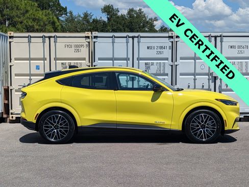 Certified 2025 Ford Mustang Mach-E Premium AWD/4WD image 3