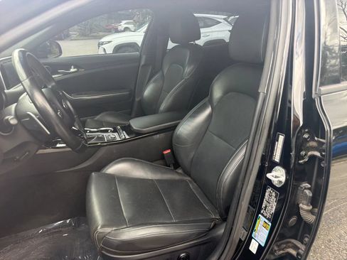 Used 2021 Kia Stinger GT-Line RWD image 11