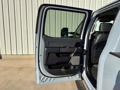 New 2025 Ford F350 Lariat w/ Lariat Ultimate Package image 14