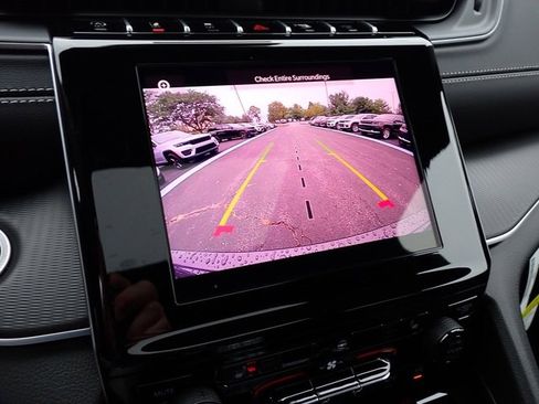 New 2025 Jeep Grand Cherokee Laredo X w/ Luxury Tech Group I image 21