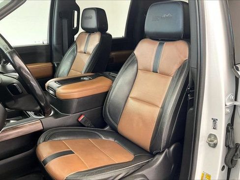 Used 2021 Chevrolet Silverado 3500 High Country AWD/4WD image 17