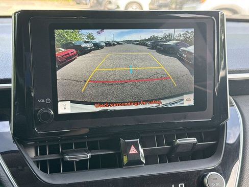 Used 2023 Toyota Corolla Cross XLE AWD/4WD image 22