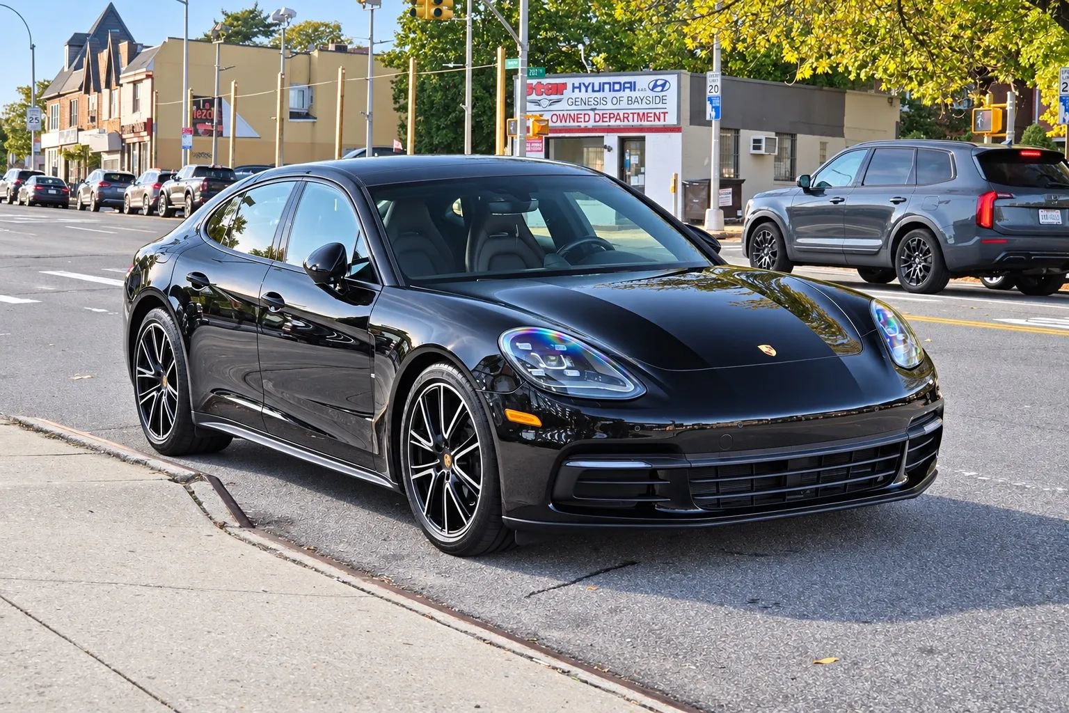 Used 2019 Porsche Panamera 4 AWD/4WD image 5