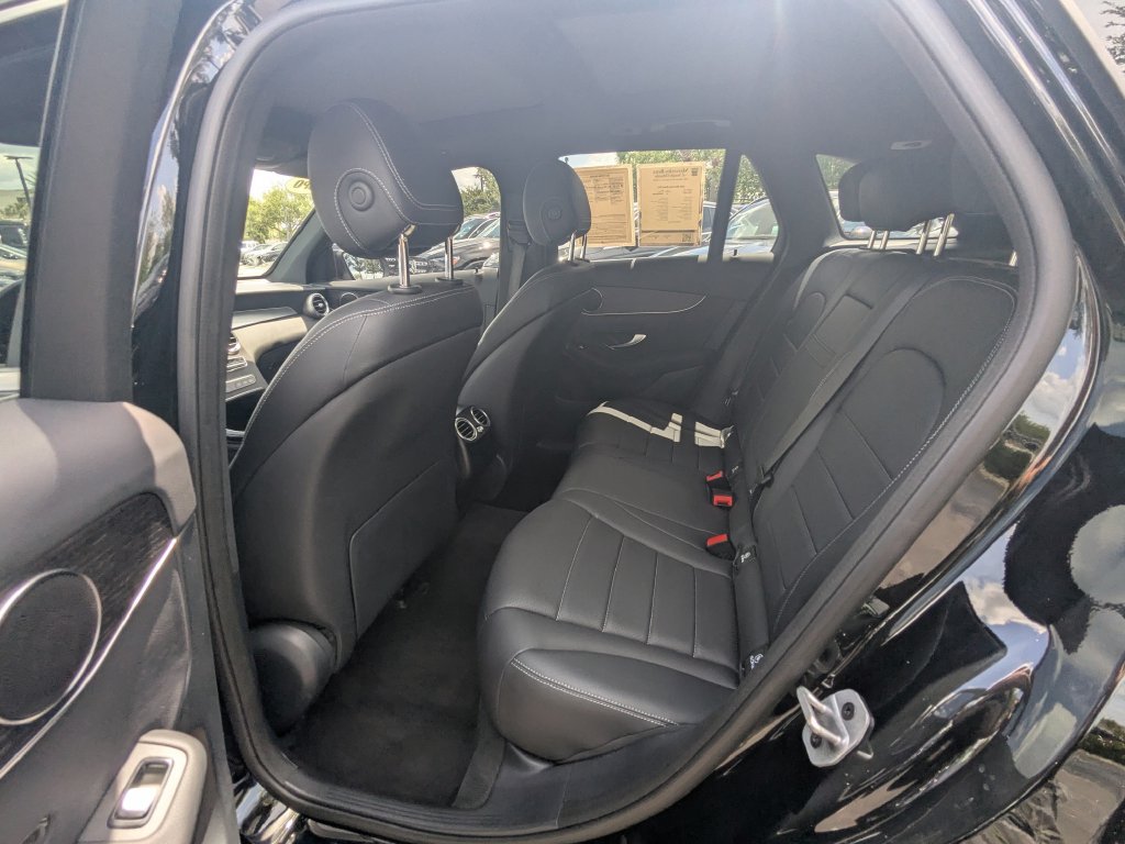 Certified 2022 Mercedes-Benz GLC 300 4MATIC w/ Premium Package Lite image 27