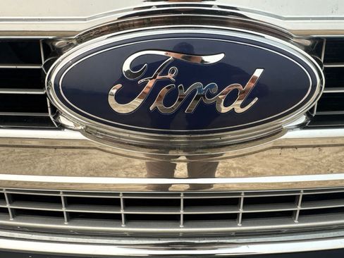 Used 2013 Ford F150 XLT w/ XLT Chrome Pkg AWD/4WD image 3