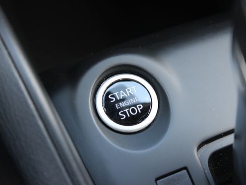 Used 2024 Nissan Kicks S FWD image 15