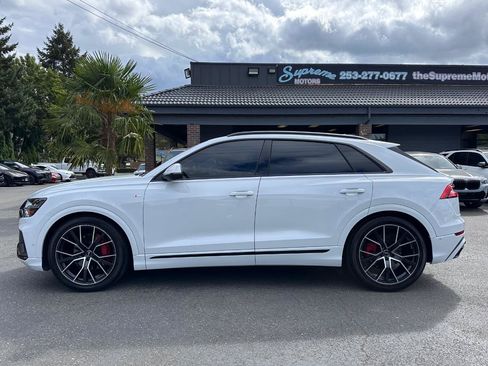 Used 2019 Audi Q8 Prestige w/ Adaptive Chassis Package AWD/4WD image 3