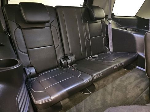 Used 2015 GMC Yukon Denali image 39