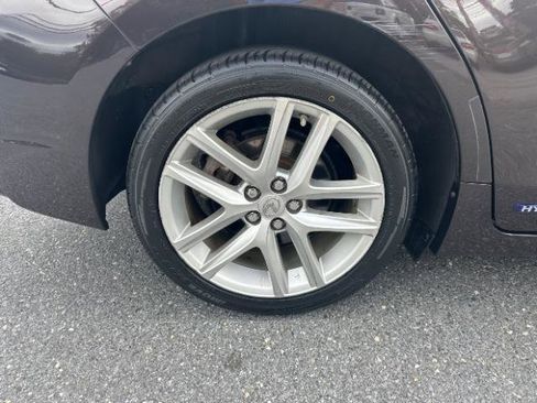 Used 2015 Lexus CT 200h w/ Seat Comfort Package image 13