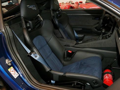 Used 2024 Porsche 718 Cayman GT4 RS image 19