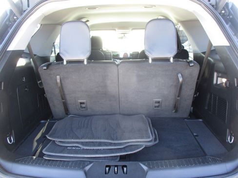 Used 2023 Ford Explorer XLT w/ Equipment Group 202A image 43