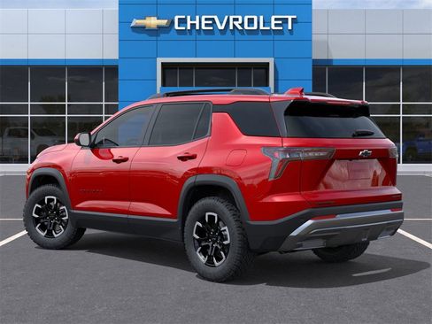 New 2026 Chevrolet Equinox ACTIV image 3