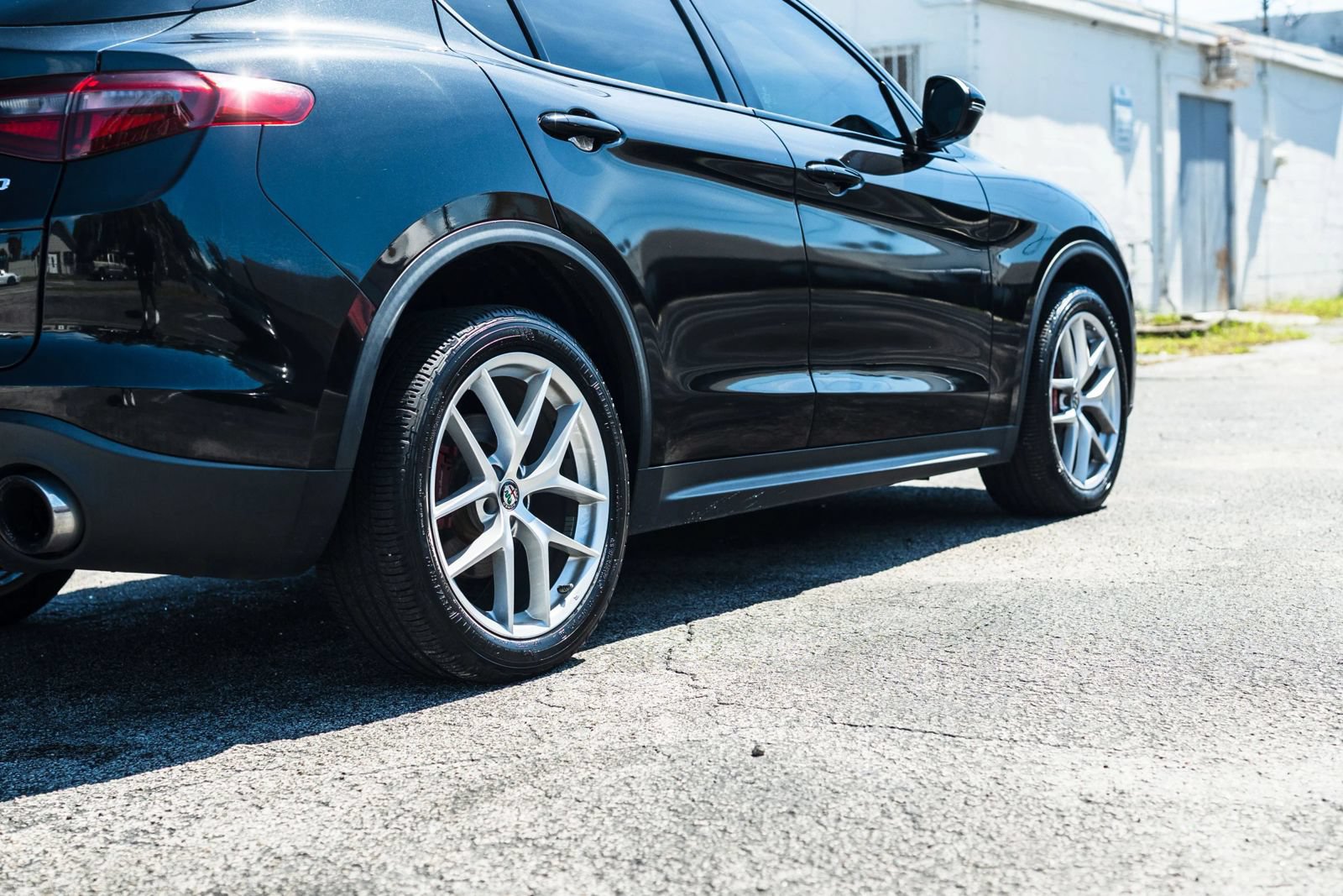 Used 2019 Alfa Romeo Stelvio Ti AWD/4WD image 6
