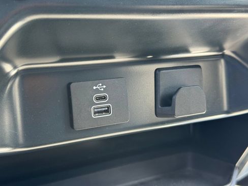 Used 2025 Ford F150 XL w/ Equipment Group 103A High RWD image 22