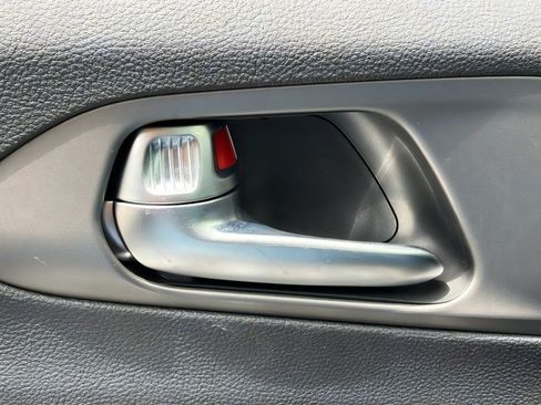 New 2027 Chrysler Pacifica Select FWD image 20