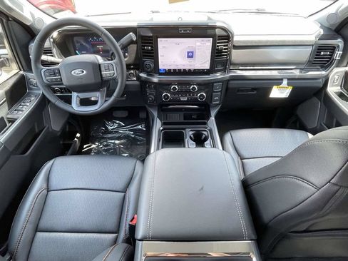 New 2026 Ford F250 Lariat w/ Black Appearance Package AWD/4WD image 11