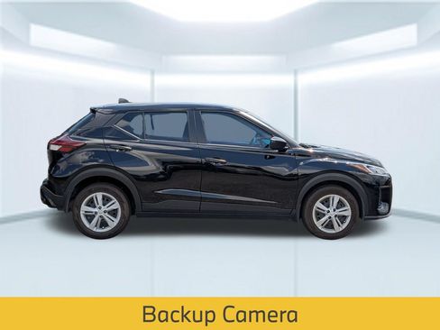Certified 2023 Nissan Kicks S FWD image 9