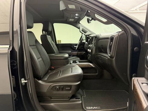 Used 2021 GMC Sierra 3500 Denali w/ Denali Ultimate Package AWD/4WD image 24