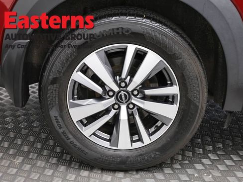 Used 2022 Nissan Pathfinder SL AWD/4WD image 30