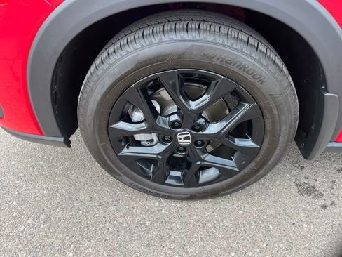 Certified 2025 Honda HR-V Sport image 2