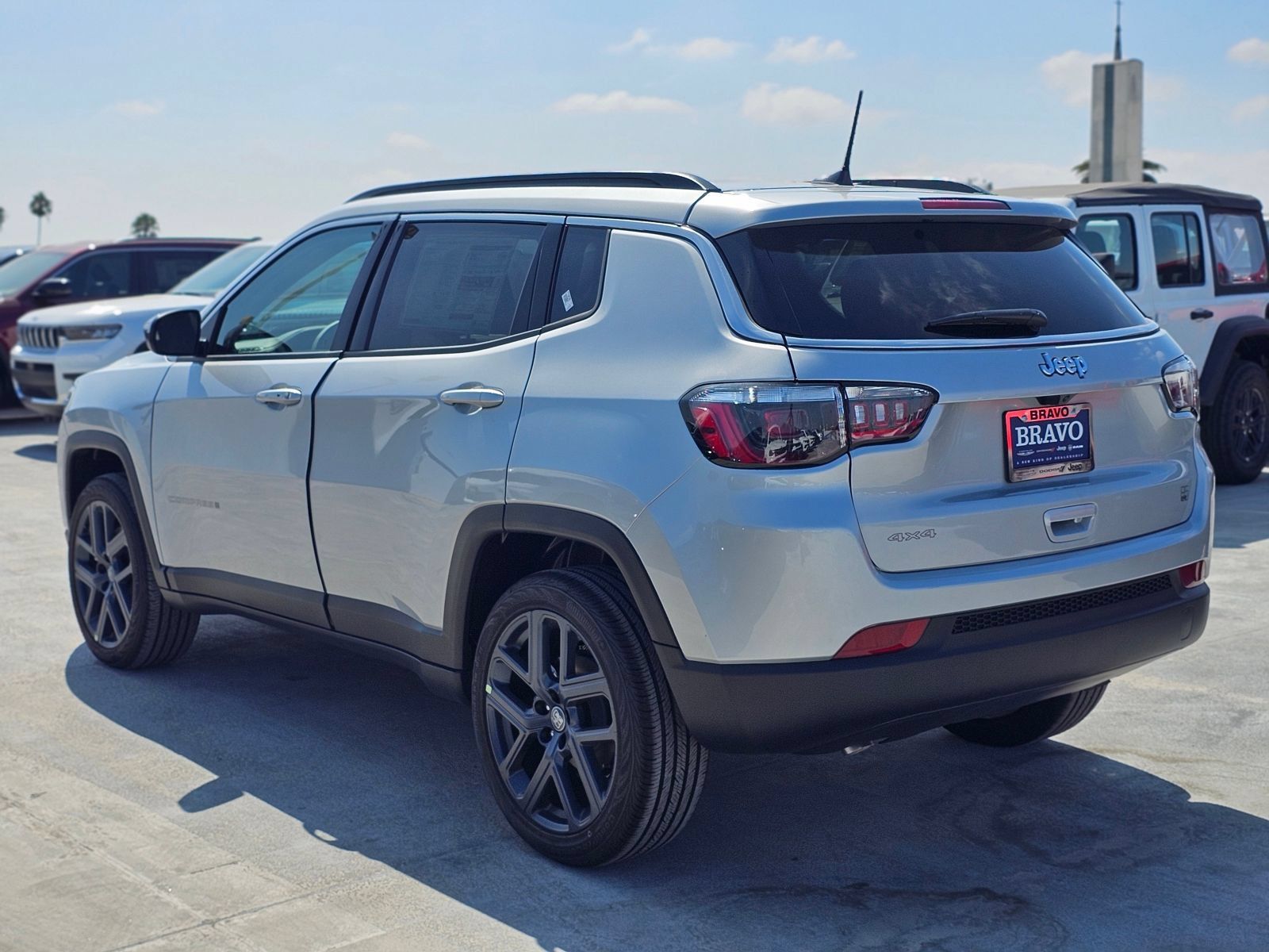 New 2026 Jeep Compass Latitude AWD/4WD image 6
