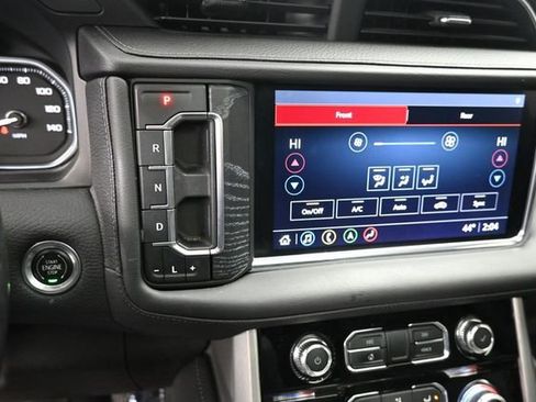 Used 2021 GMC Yukon Denali w/ Denali Premium Package AWD/4WD image 36