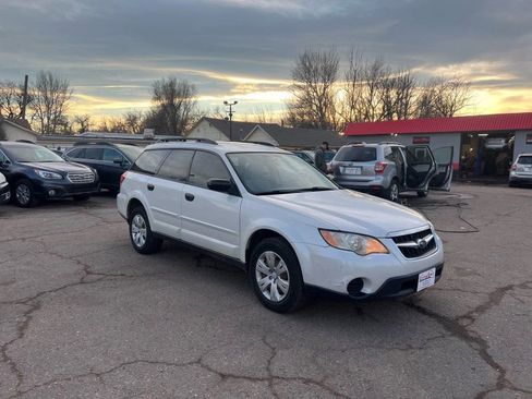 Used 2009 Subaru Outback 2.5i image 4