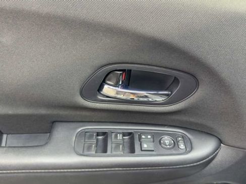 Used 2022 Honda HR-V Sport image 19