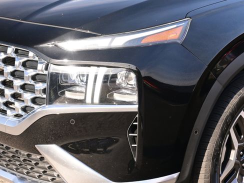 Used 2022 Hyundai Santa Fe Limited image 11