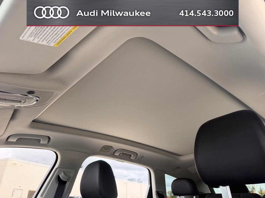 Used 2023 Audi Q7 3.0T Premium Plus AWD/4WD image 21
