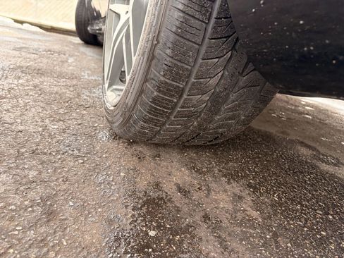 Used 2014 Mercedes-Benz E 350 4MATIC Sedan image 43